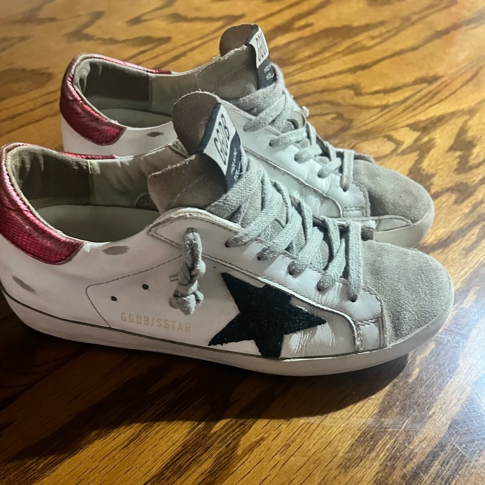 Golden Goose superstar tennis shoes size7 - Picture 2 of 8